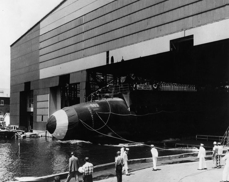 Launch of USS Thresher (SSN-593) on 9 July 1960. Image from Wikipedia.